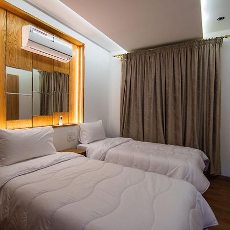 Titrite Bleu Oceane Appartement Tanger Buitenkant foto